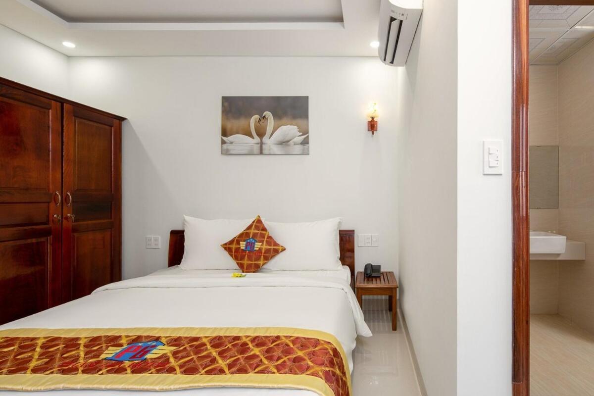 Khach San Pham Gia Da Nang Hotel Exterior photo